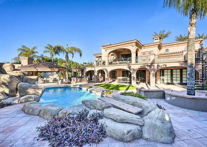 Outdoor Oasis, Games! Paradise Valley Group Holiday home