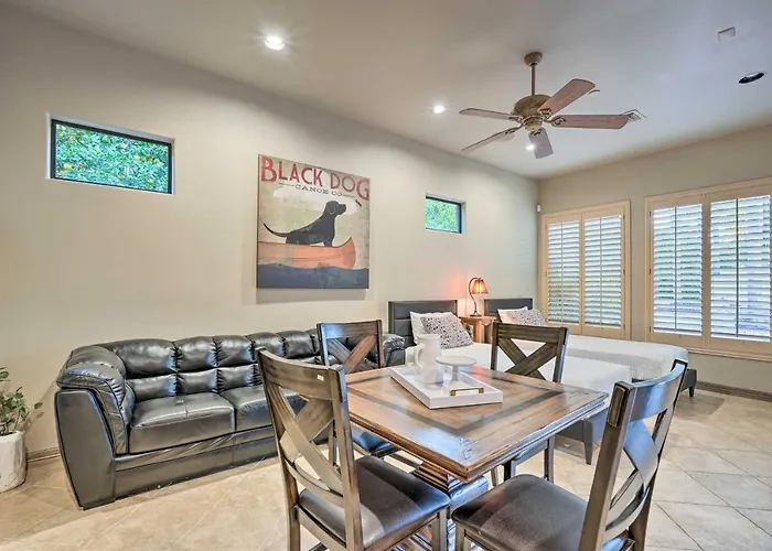 Outdoor Oasis, Games! Paradise Valley Group Holiday home