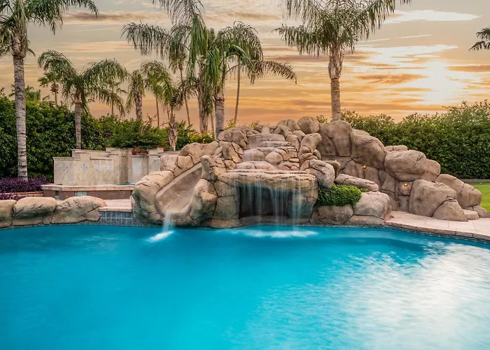 Holiday home Outdoor Oasis, Games! Paradise Valley Group