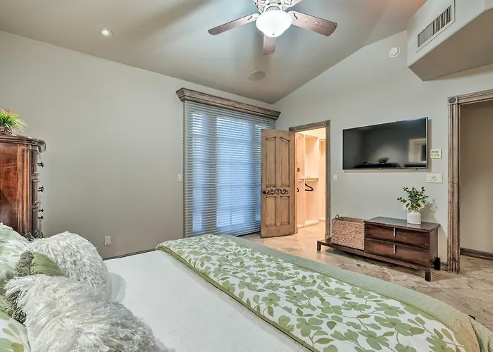 Outdoor Oasis, Games! Paradise Valley Group